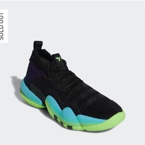 Adidas Trae Young Grade School size 5.5 basketball sneakers